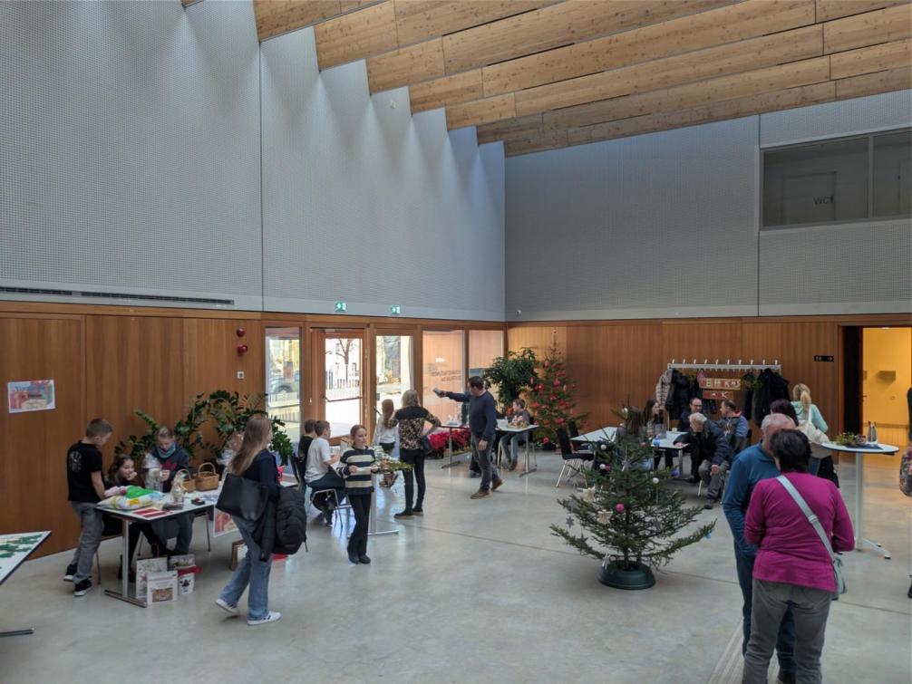 Adventsmarkt von Kindern für Kinder