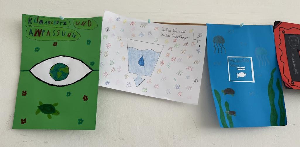 selbstgestaltete Plakate zu den Nachhaltigkeitszielen